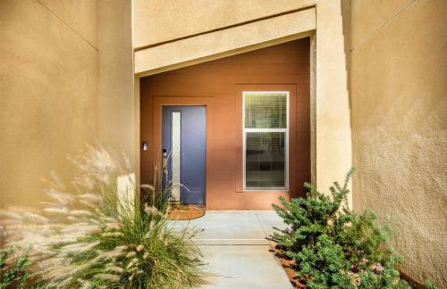 #Marbella Lane - Desert Dream Pool Spa & Games - Photo 57