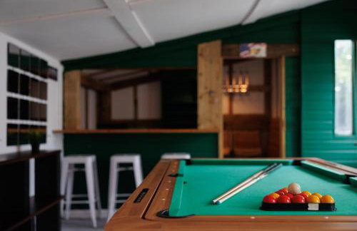 The Farmhouse with two hot tubs - Foto 37