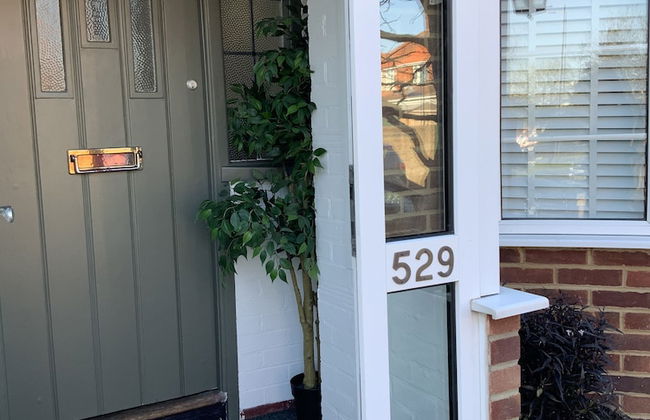 4 Bedroom House By Your Stay Solutions Short Lets & Serviced Accommodation Southampton With Terrace & Garden - Foto 48