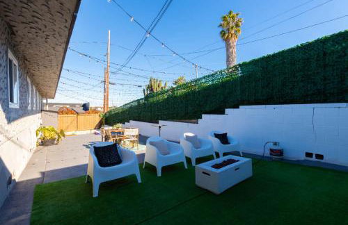 Movie Night 4BR Home with Projector Games & BBQ - Foto 17