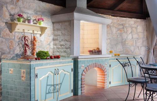 Villa Marianne with heated pool - Foto 17