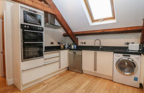 Apartment 2, Gorwel Glas - Photo 9