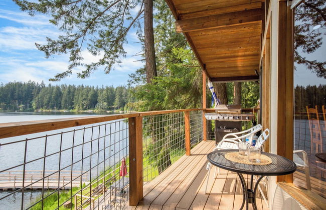 Goss Lake Getaway by Avantstay Lakefront Escape - Photo 33