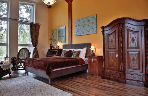 Za Siódmą Górą - Foto 53