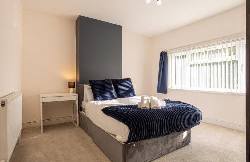 Newly Refurbed 5 Bed House for Contractors, Families & Relocation- Cosely Wolverhampton - Foto 7