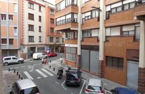 Viana Urban Apartment , Cozy 2BR Near Old Town - Foto 15