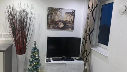 Newcastle City Centre Apartment Ideal for Holiday, Contractors, Quarantining - Foto 5