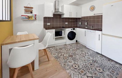 T2 cosy avec terrasse & parking à 2 pas du port - Foto 11