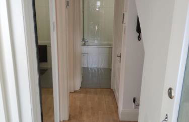 Cosy Apartment in North London - Great Location - Photo 1