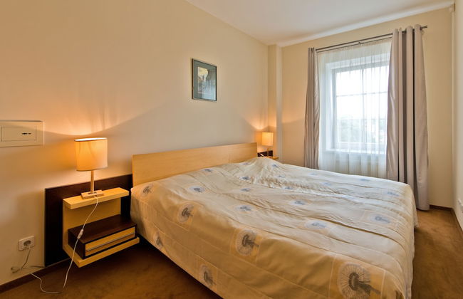 Barbacan Apartments - Photo 10