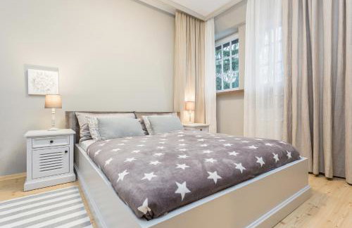 Mon Plaisir - Photo 50