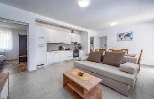 Lovely Home In Zminj With Kitchen - Foto 4