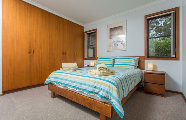 'Cliff 64' Cliff Top Home - Photo 3