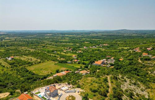 MY DALMATIA - Villa Pezer with heated swimming pool, sauna and Jacuzzi - Foto 5