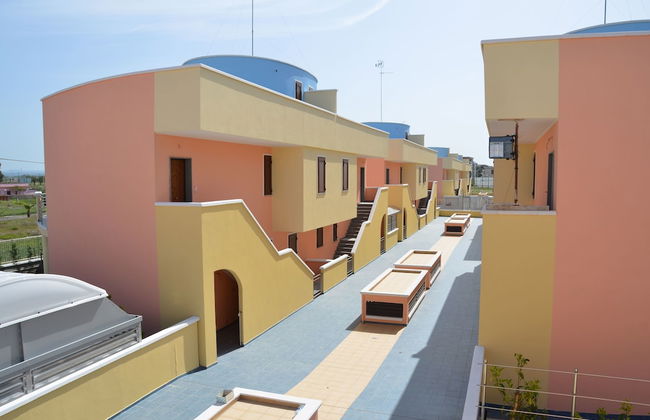 Eden Village - Photo 1