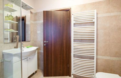 Awesome Home In Sumber - Foto 51