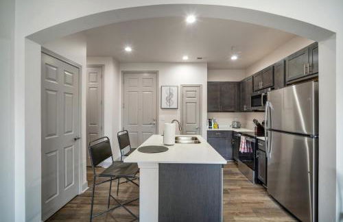 Landing Spectacular 2BD Clubhouse Pool - Foto 46