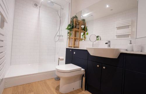 Monsal Trail Apartment B, Bakewell - Photo 6