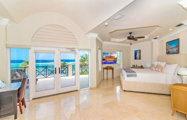 Blue Water Villa - Photo 3