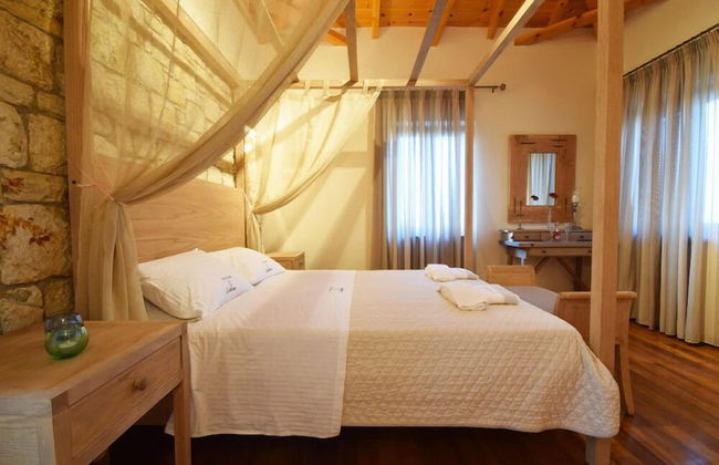 Liokrina Luxury Villas - Photo 4