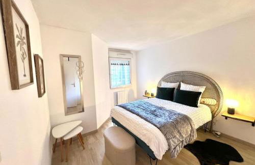 Le Montaigne - Climatisation, Parking Privé, Tramway et Airbus - Foto 7