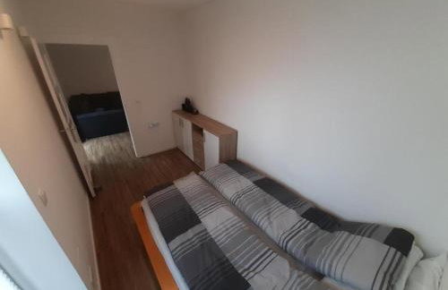 Erdgeschoss 75 m2 Großer Parkplatz WLAN Terrasse 30 m2 Übernachtung Unterkunft - Foto 13