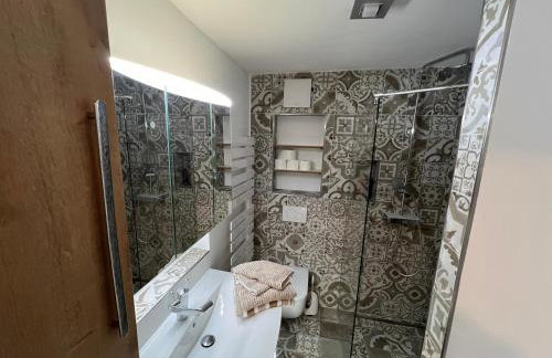 Lifestyle Wohnung mit Terrasse und Garten - Foto 10