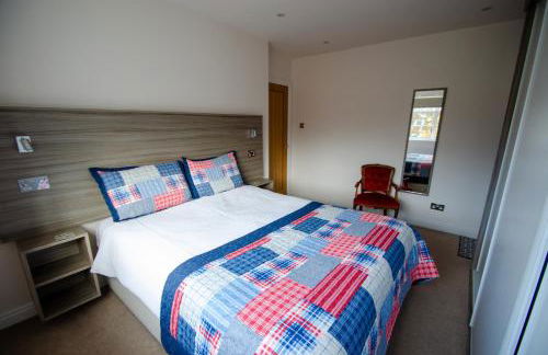 Smitten House 4 Bedroom RHYL - Photo 16