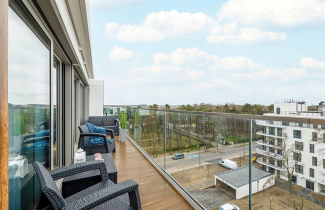 Blue Apartment With Sea View by Renters - Photo 30