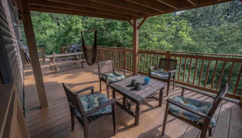 Smoke Rise Barn · Great Lake Front, Large Dock, 4bdrm, Pool Table - Foto 3