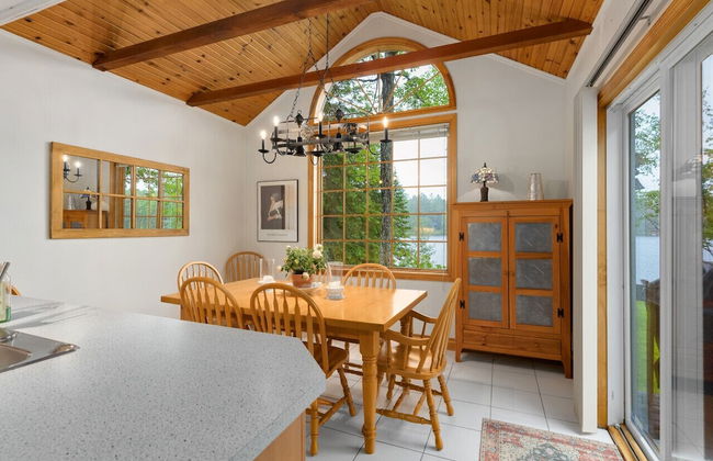 Bear Essentials Lakefront Hideaway - Foto 10