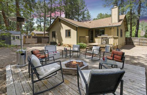 Stylish Home with in Home Gym AC Fully Fenced Yard - Foto 27