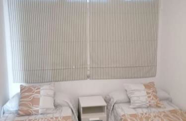 Quiet & Bright Apartment with private garden - Foto 3