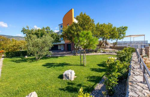 Luxury Villa Oštro with pool & Krk bridge view - Photo 77