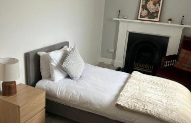 Spacious city centre apartment full of character - Foto 3