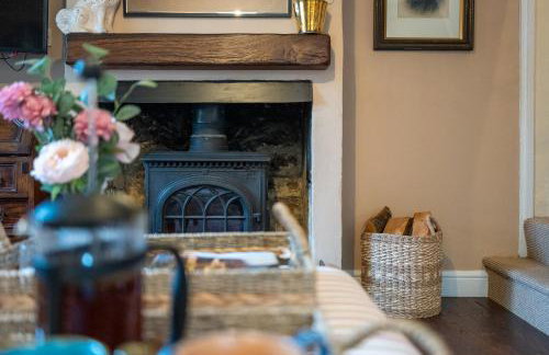 Beautiful 2 Bedroom Cottage in the Cotswolds - Photo 60