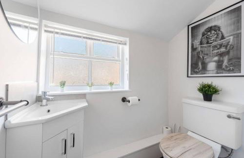 Prime Location - Southwold Gem - Sleeps 8 - Whole Cottage - Photo 54