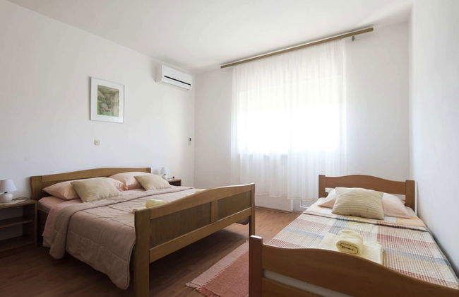 Nice Apartment With Private Roofed Terrace, Near the Sea and National Park - Foto 10