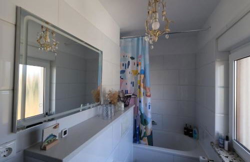 5-Zi. Wohnung in Bahnhofsnähe - 24/7 self-check-in - Foto 15