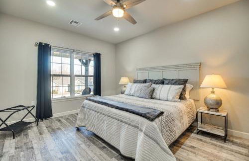 Lake and Sunset Views Spacious Monkey Island Home - Foto 14