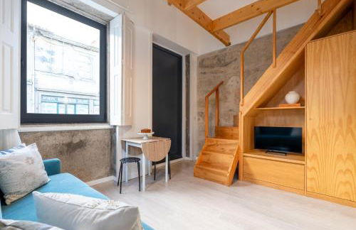 Authentic Studio with Terrace by HostWise - Foto 33