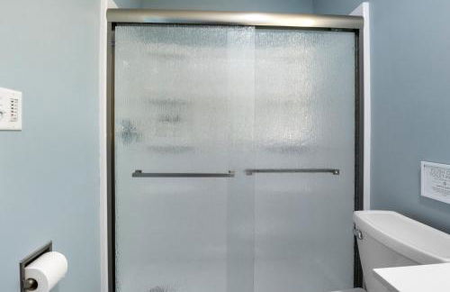 Our Cove Retreat - Perfect for Wave-Free Swimming, Tanning & Prime Location Fun! - Foto 33