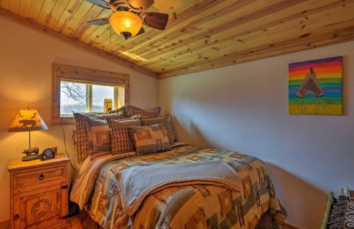 Bartlesville Cabin with Pool, Hot Tub and Trampoline! - Foto 18