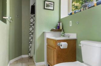 Relaxing River Retreat Near Moms Beach with Patio - Foto 37