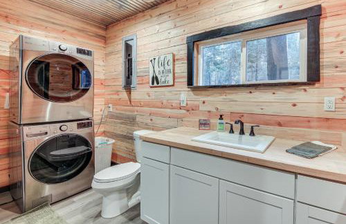 Hot Tub and Fire Pit Getaway on Pend Oreille River - Foto 11