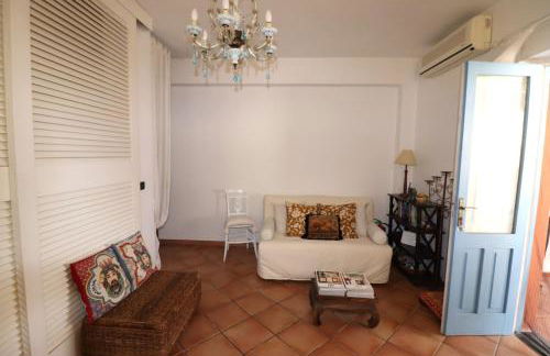 Il Nido di Malfa - in the square in Malfa - Foto 14