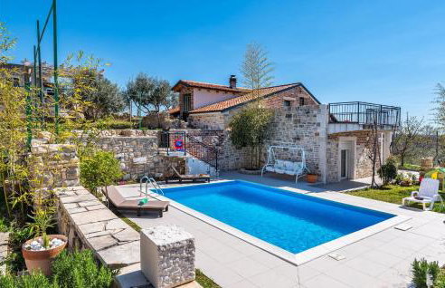 3 Bedroom Cozy Home In Razanac - Foto 1