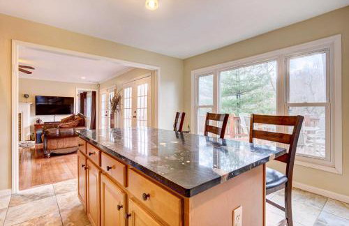 Louisville Area Home Deck, Fire Pit, Creek! - Foto 8