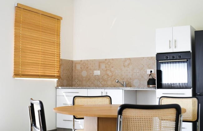 ug Boutique - Photo 32