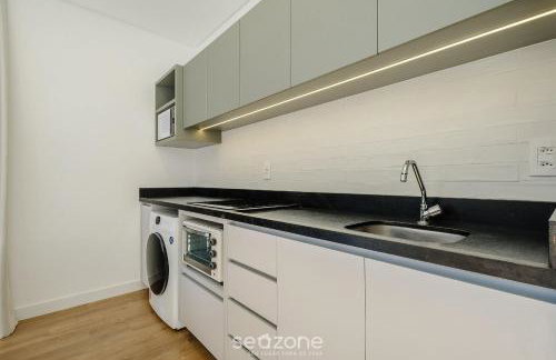 Aptos em prédio com piscina a 180m da Praia em Bombinhas - SFRs - Foto 52